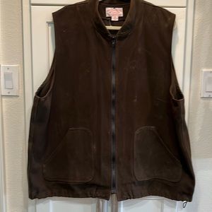 Filson Chocolate Brown Men’s vest